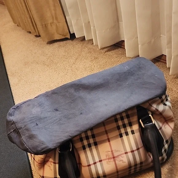 Burberry Classic Satchel Bag - Picture 6 of 16